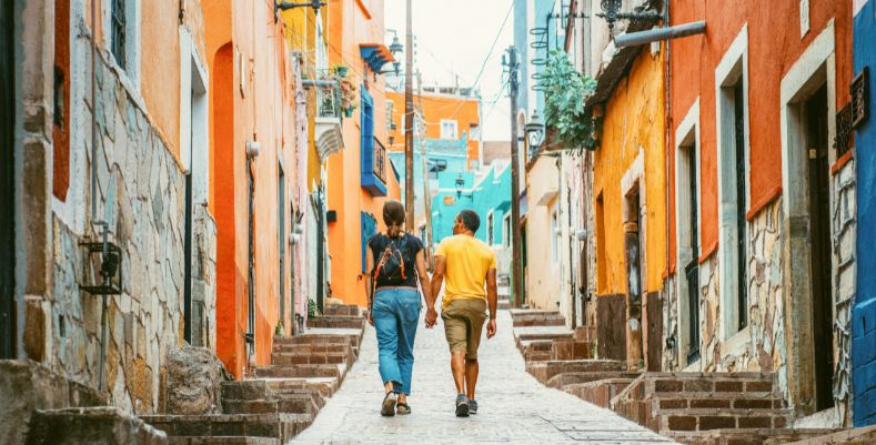 Mexico travel requirement tips for couples.